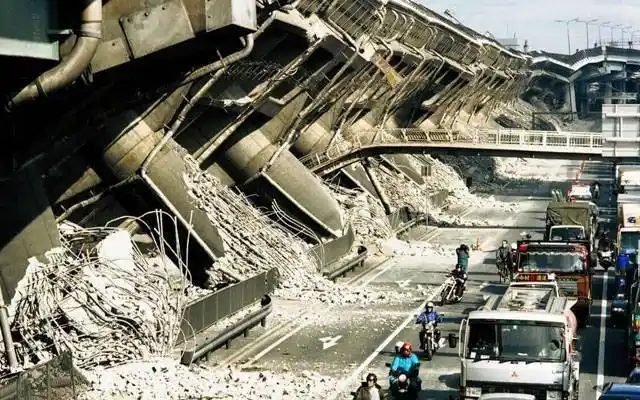 阪神大地震.图片:kobe-np