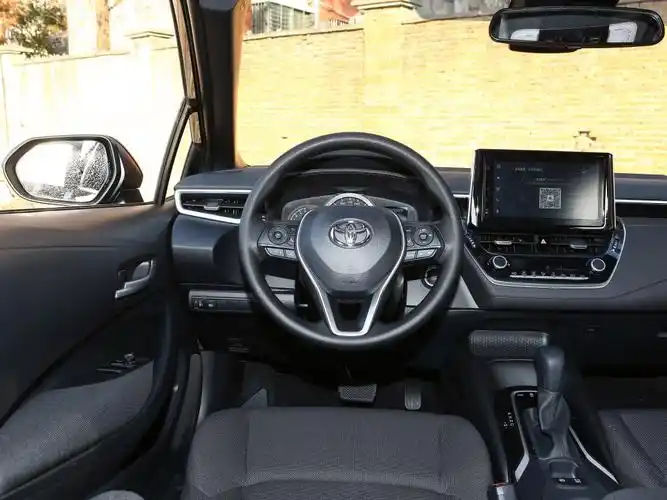 广汽丰田 雷凌 2022款 185t cvt豪华版