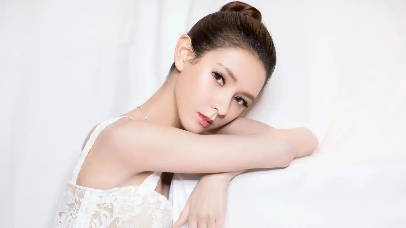 优雅女神——张予曦