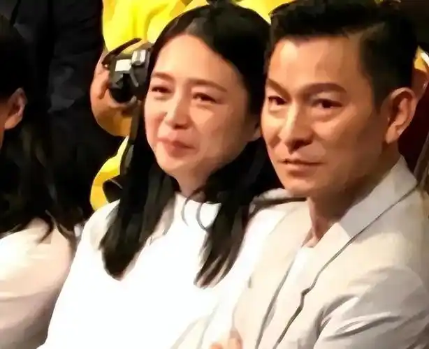 回顾刘德华的女儿刘向蕙小小年纪身家过亿心疼母亲为爱躲藏23年