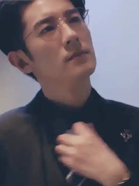 季肖冰西装霸总