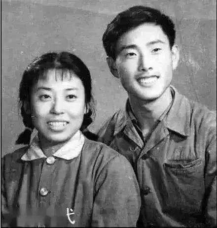 20世纪60,70年代的人,是这样结婚的!|结婚照|婚房|婚姻|恋爱_网易订阅