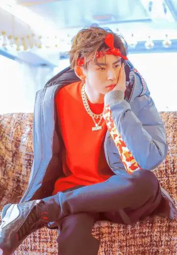 神仙颜值小鬼王琳凯!