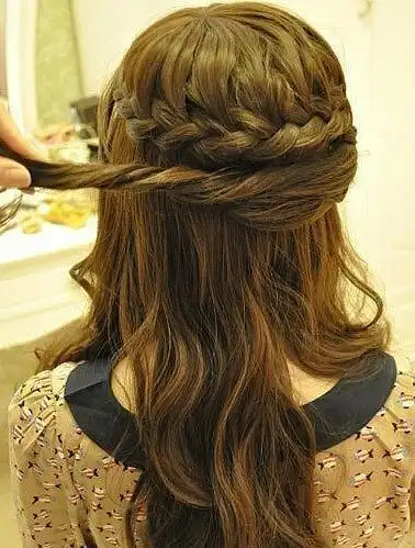 爱弄头发的进来看看吧!几款实用简单的编发教程