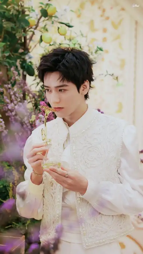 龚俊##龚俊沈谢秩##龚俊 我们与法庭的距离