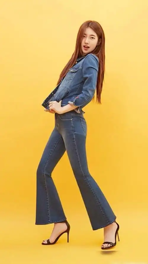 25岁裴秀智身材超好穿紧身牛仔裤秀美腿168身高不做超模