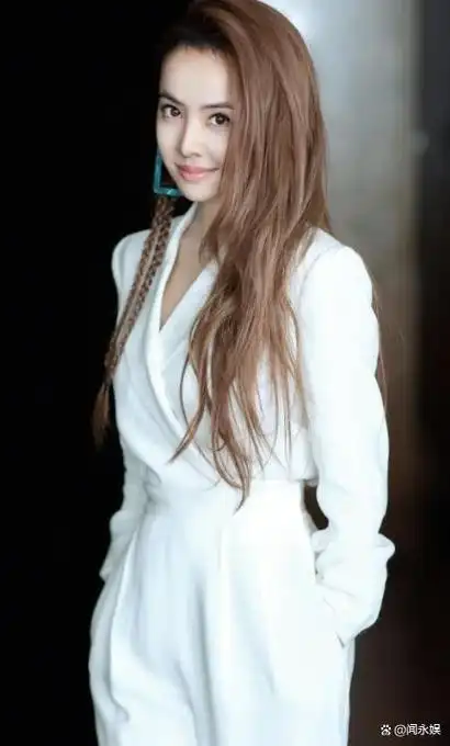 蔡依林43岁岁月不减妩媚风采