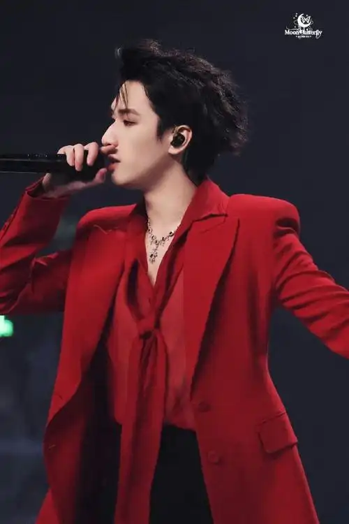 严浩翔##严浩翔叁重楼暨出道四周年演唱会##严浩翔 十九弥新淬火逐歌