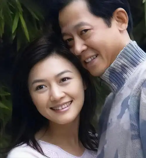 得比衣服还快,从大学学姐林芳兵,到女神模特潘婕,再到我们熟悉的许晴