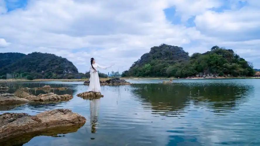 人间仙境一一青丘