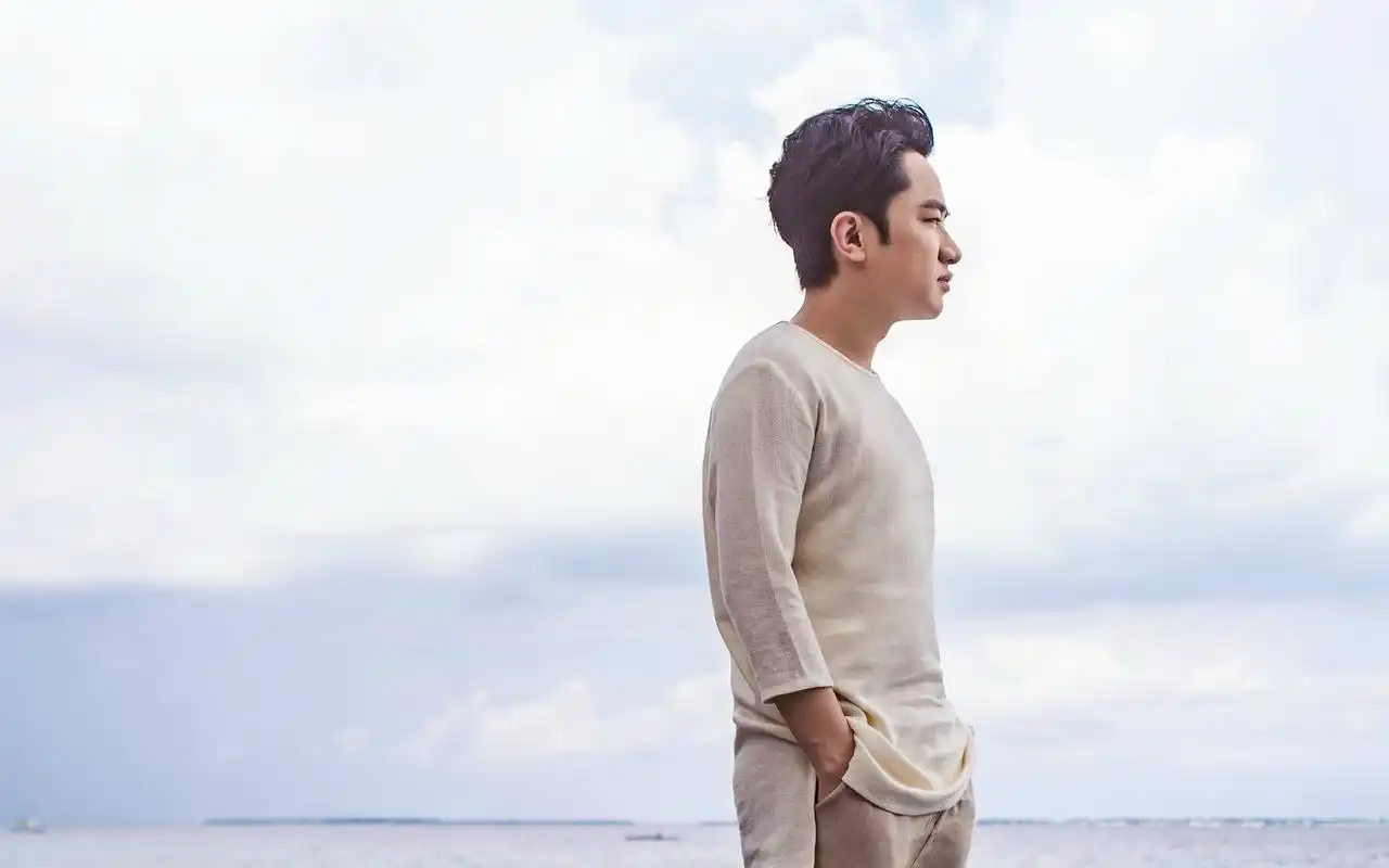 祝福王祖藍生日快乐,健康快乐, 幸福美满.