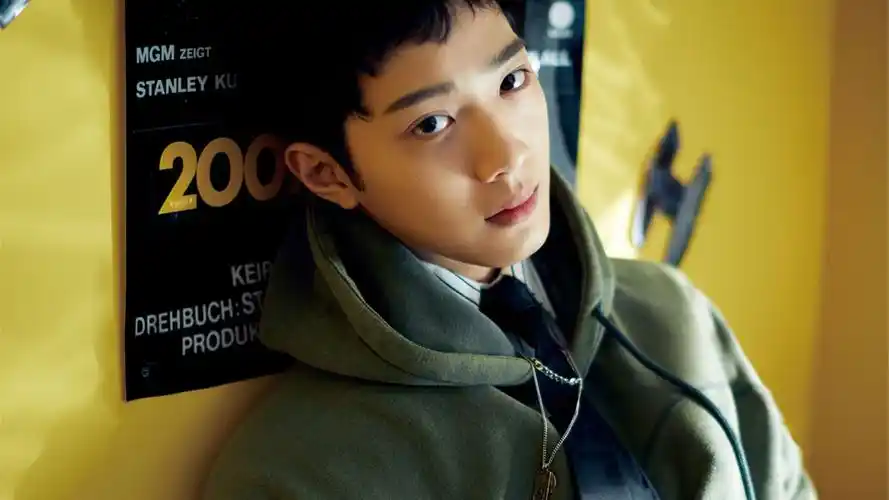 赖冠霖时尚杂志写真图片桌面壁纸壁纸