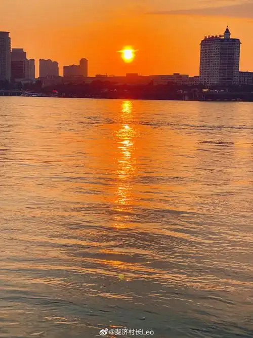 散步|江边儿的橘色日落～93吉林·世纪广场