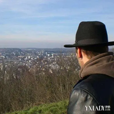 【图】戴帽子男生背影头像大全 男生戴帽子技巧合集