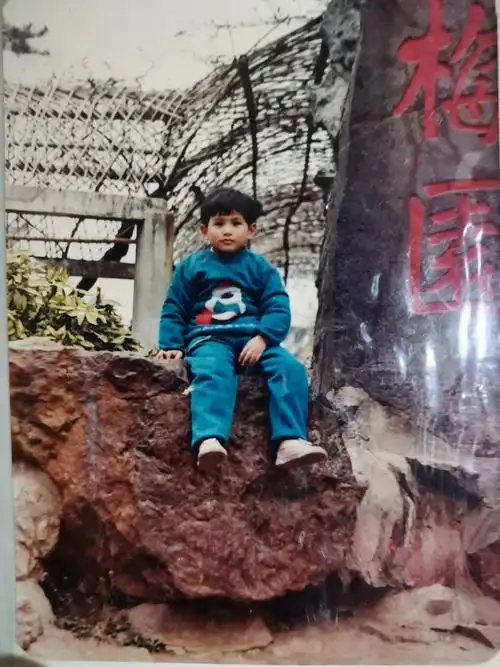儿子小时候的相片留影