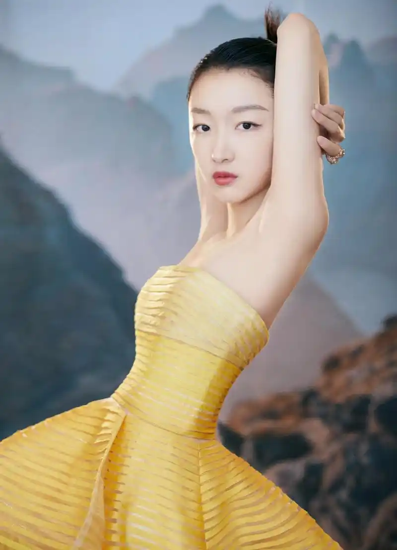 周冬雨多高啊多重(事实证明,"飞扬跋扈"的周冬雨,已经在另一个圈子里