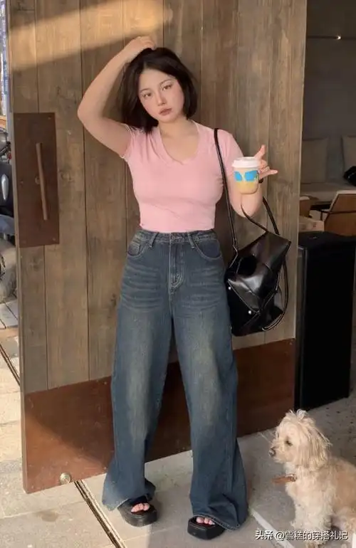 没想到,今年"微胖女人"更吃香!瞧这位120斤博主,多洋气迷人