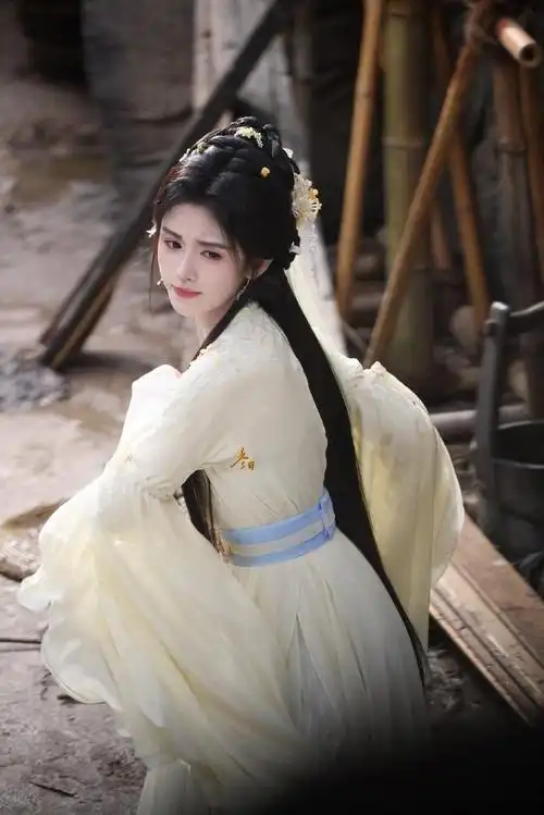 你可以永远相信鞠婧祎的古装千香引神女好美