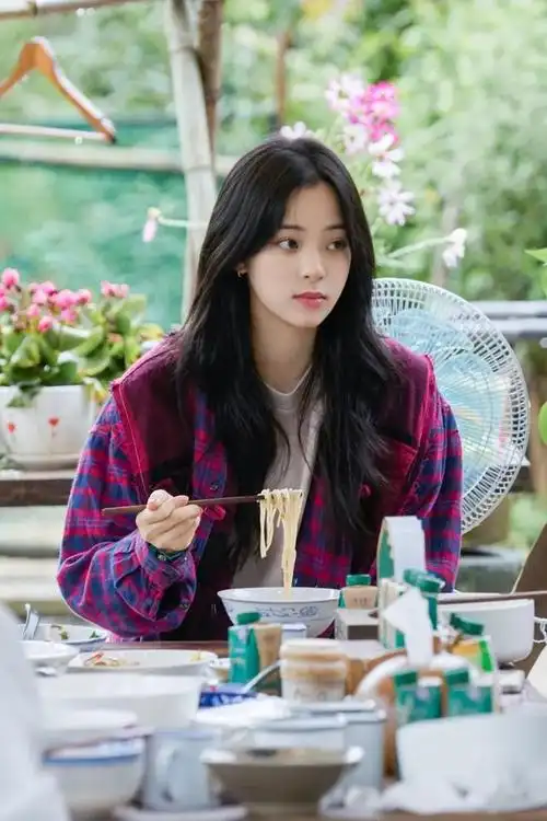 欧阳娜娜机场古力娜扎机场(美人计欧阳娜娜和娜扎的中庭缩短术)(17)