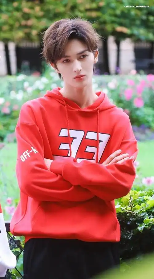 头条问答 - 有哪些朱正廷的照片可以分享?(9个回答)