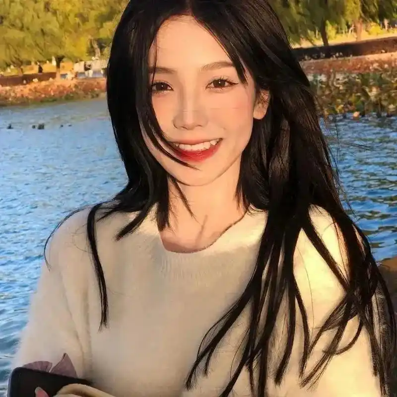 很治愈很干净的温柔的头像