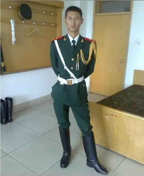 【潇洒军警-273】军靴英姿-02