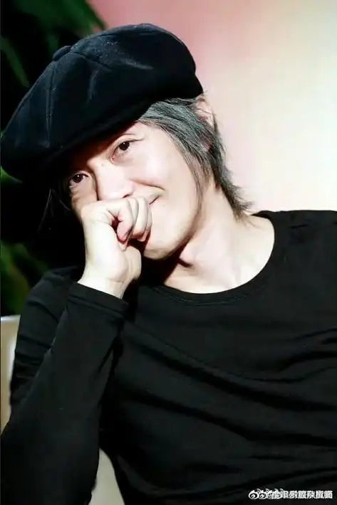 60岁的周星驰状态#60岁的周星驰状态很不错呀,星爷是小的时候经常给