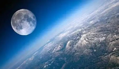 人类被假象所蒙骗,月球不在太空,科学家终于确定其真实位置