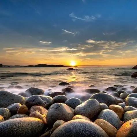 意境风景头像海边的石头图片