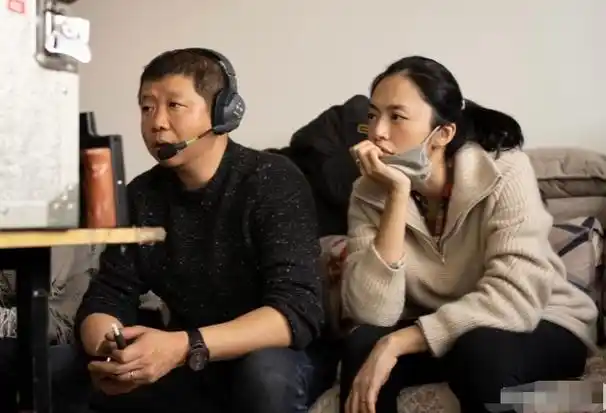 今年节日儿童节的时候,姚晨在社交平台晒出孩子玩耍的照片,小土豆在