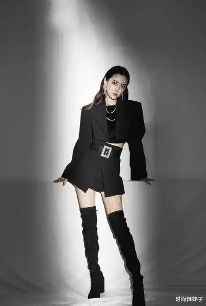 粉丝1亿的angelababy,颜值爆表身材火辣,私服穿搭吸睛度满分_杨颖