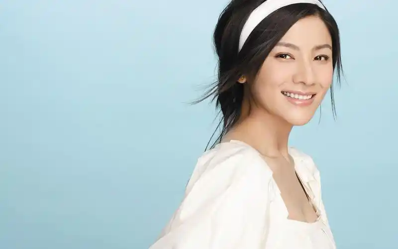 胡可晒照沙溢安吉小鱼儿排排蹲网友仨傻儿子