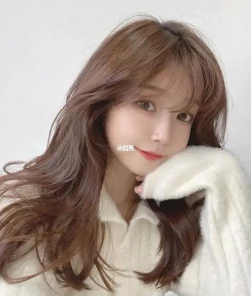 94棕色系的发色一直都特别受女生的欢迎,特别自然