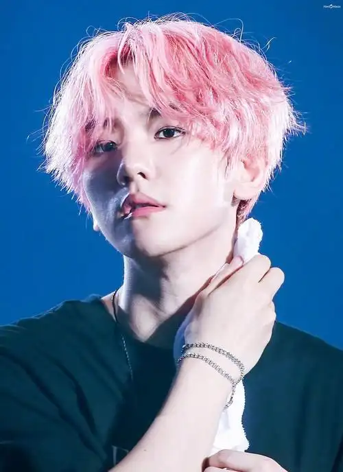 边伯贤有哪些让你惊艳的照片