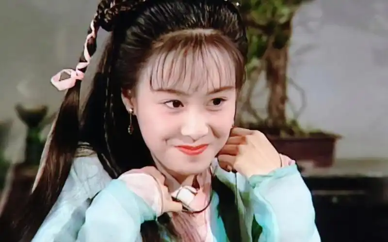 朱茵的"紫霞仙子"有多美就不用多说了.