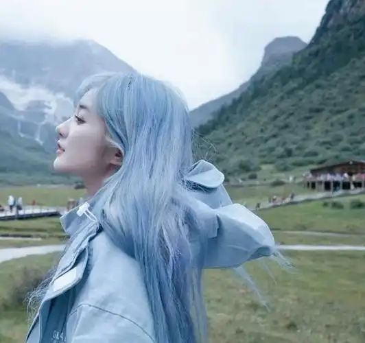 蓝色头发女头像图片大全_头像图片_扣扣乐园