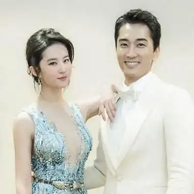 王力宏刘亦菲婚纱照