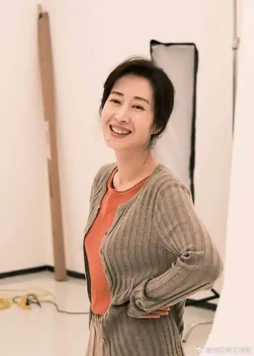 刘敏涛电影热烈#互联网妈咪杜丽莎@刘敏涛93独家幕后照片9615!