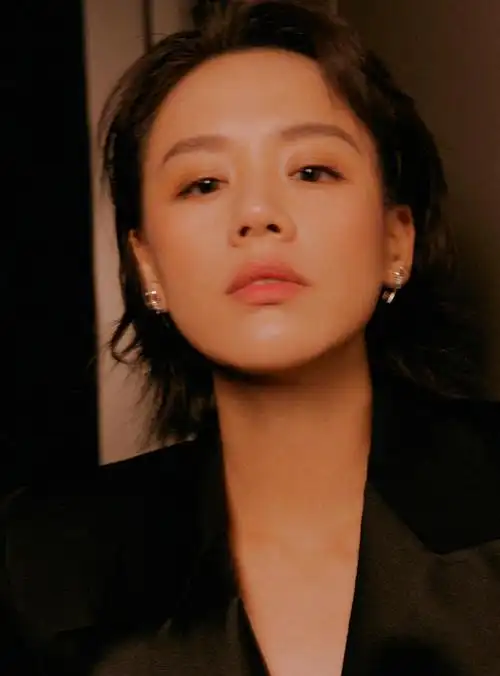 马思纯大背头##马思纯今日份霸总女#马思纯今日份霸总女,黑西装,大