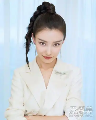 蒋欣赵丽颖同款小辫子马尾,你都会扎了吗?