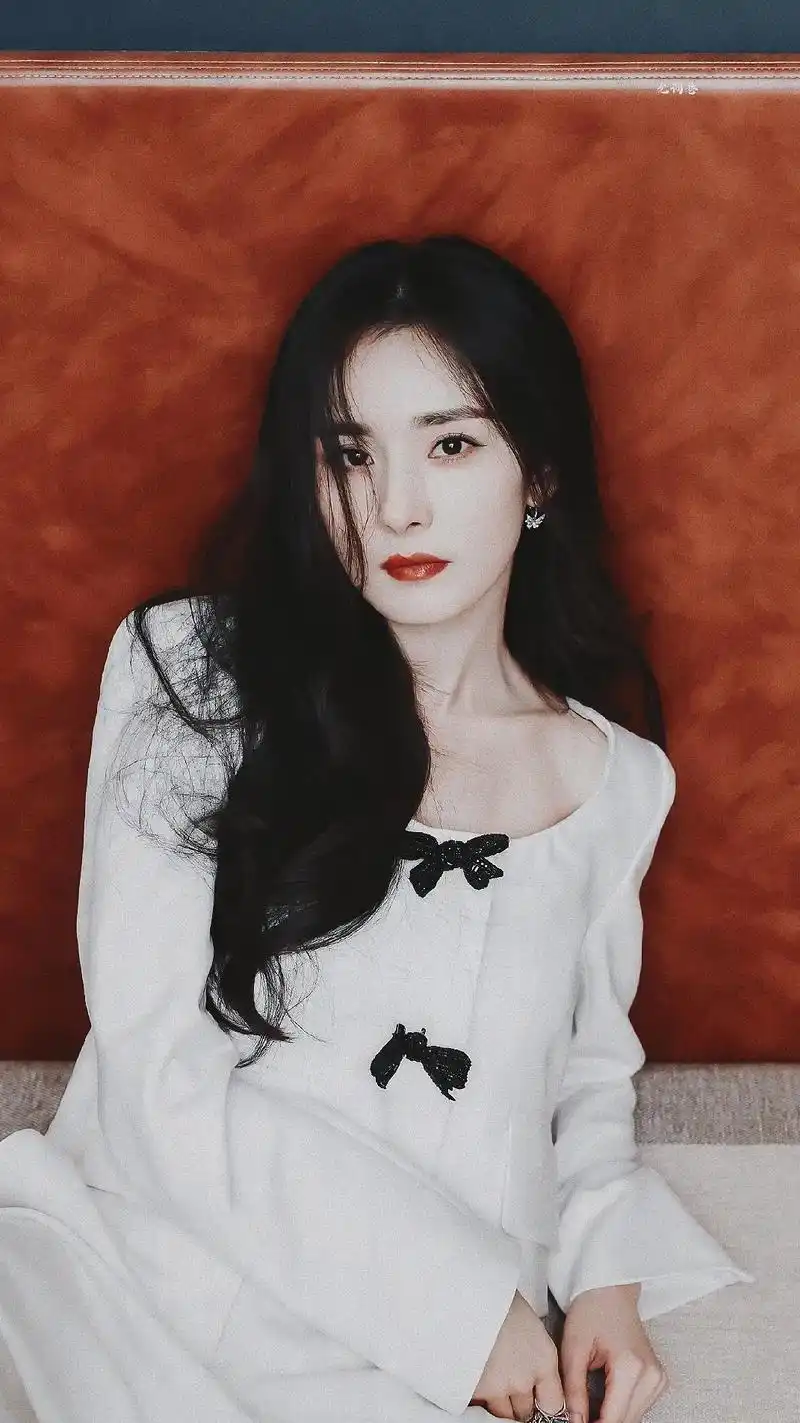 靠别人的嘴来了解杨幂,你的脑袋是增高用的吗,天天说杨幂这不好 - 抖