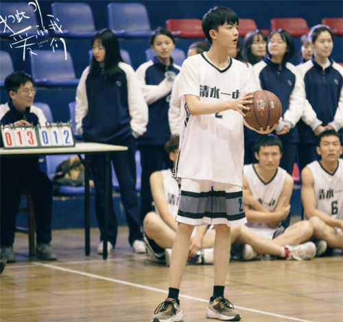 又一校园剧即将来袭,男主李明德超级满意,高颜值剧照心动不已!