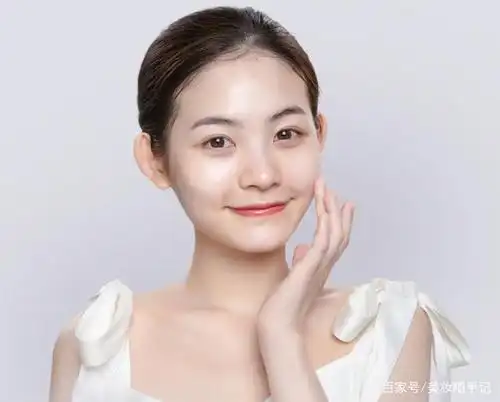 睡觉也可以"美白",御泥坊美白嫩肤睡眠面膜使用评测