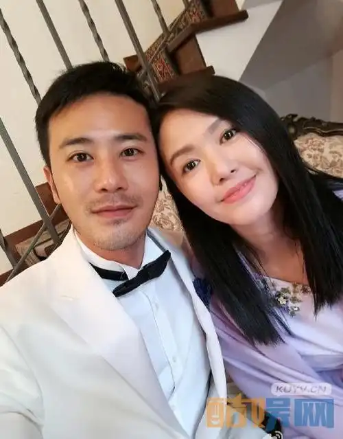 陈亦飞夫妻合照