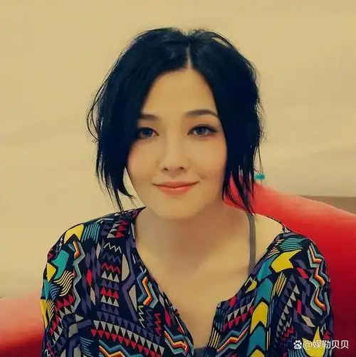 范晓萱罕见发文,祝大家中秋节快乐,并表示跟大家以这种方式团圆