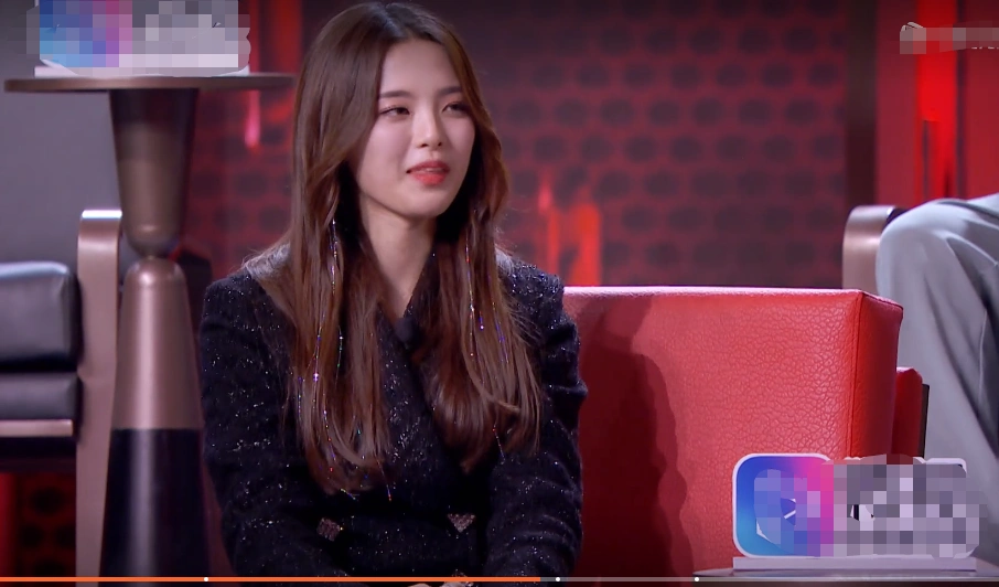 杨超越《吐槽大会》实力自嘲,sunnee:能别哭了吗,给我们点镜头