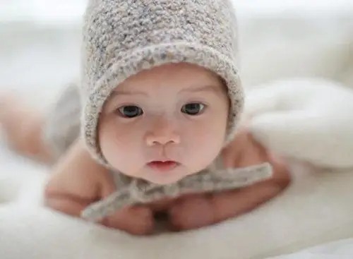 明星眼距宽就是高级脸?