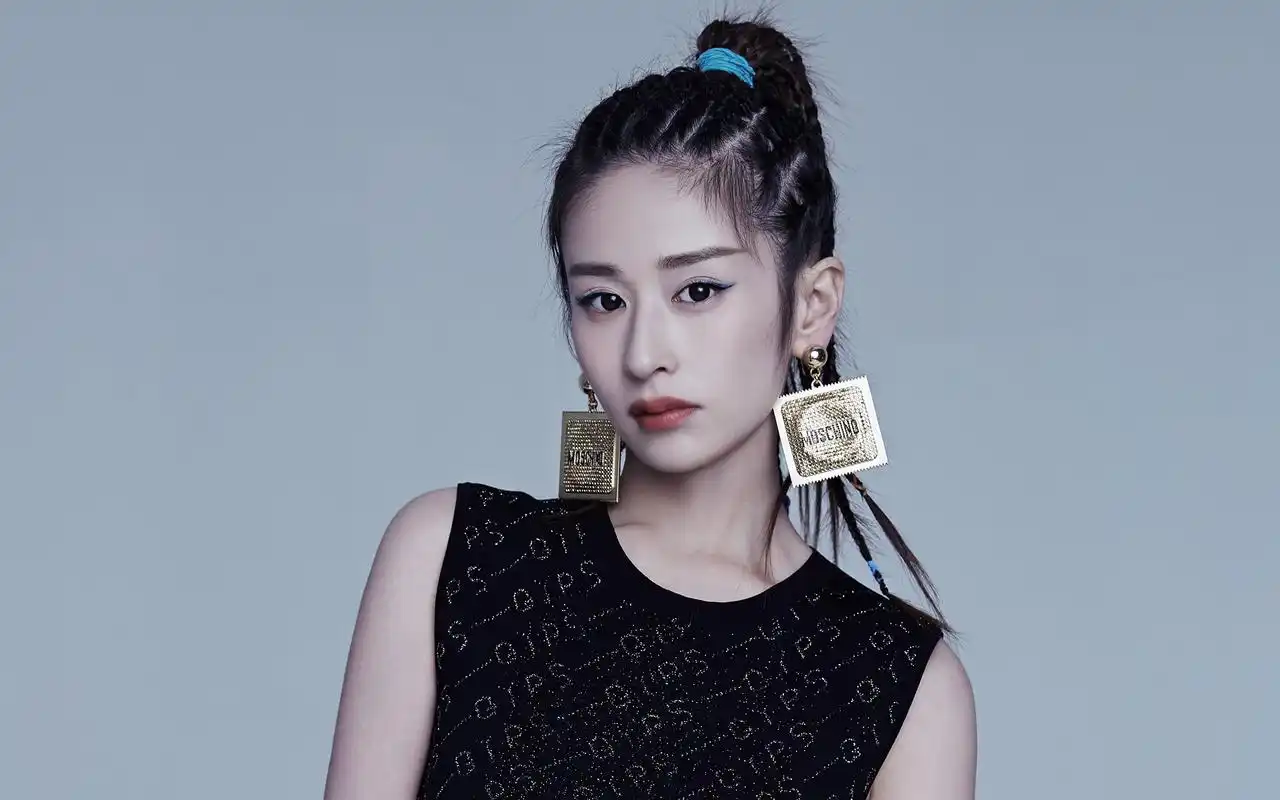 颖儿脏辫暗黑系高清桌面壁纸