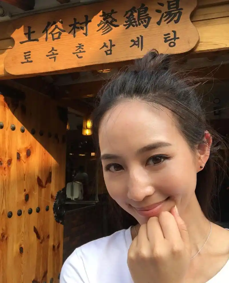 官方力挺张钧甯,为其解除立场危机,为何网友更担心她的处境了?