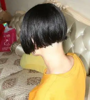 广州气质美女因怀孕剃清凉后空bob发型-发之美522
